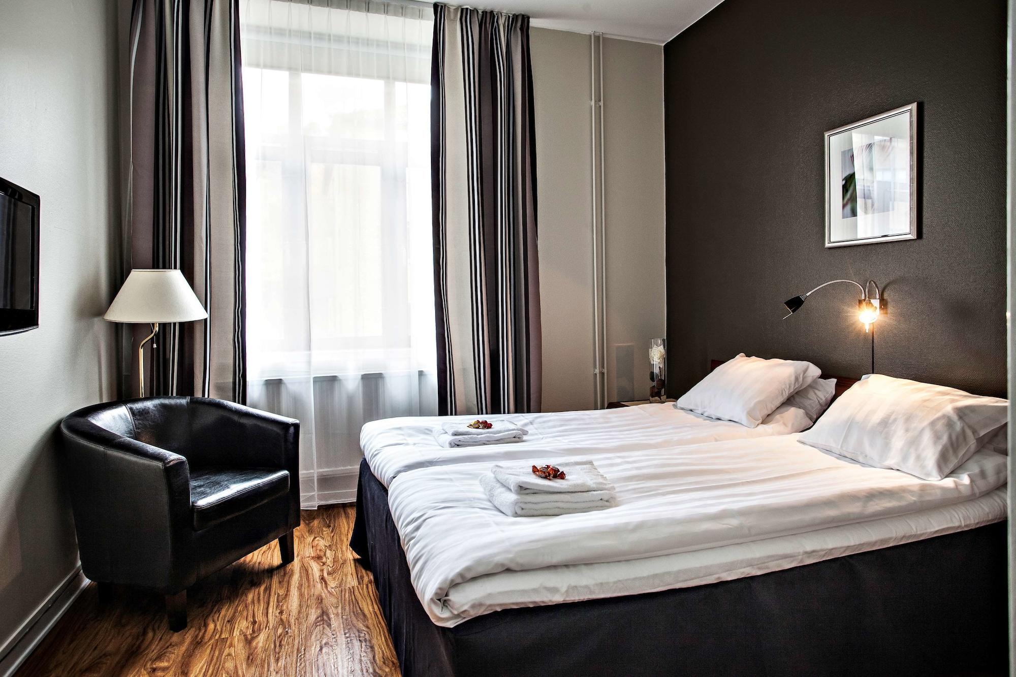 Western Tidbloms 3*